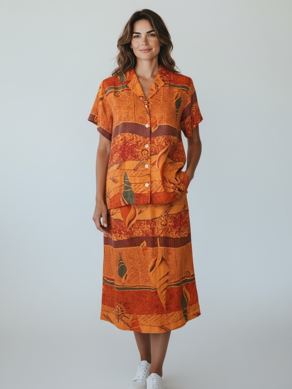 Vintage 100% Silk Tommy Bahama 2 Piece Blouse and Skirt Set. Size small